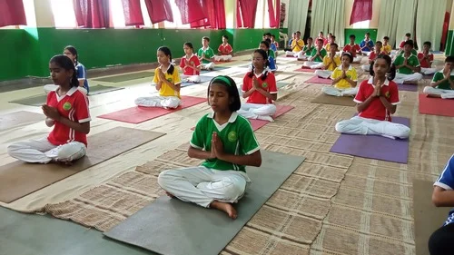 Yoga (2)